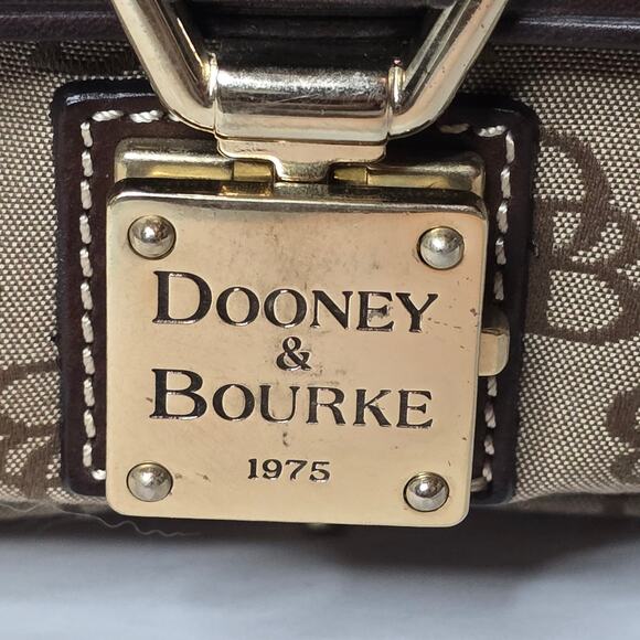 Dooney And Bourke Small Purse Bag Brown Signature Canvas Faux Leather Clasp - Picture 4 of 12